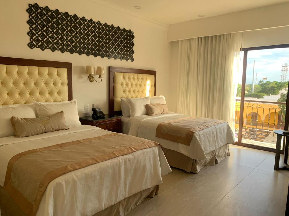 Real Hispano Valladolid  Exterior photo A room at the Iberostar Grand Hotel Bávaro